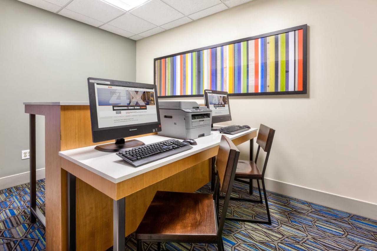 Holiday Inn Express & Suites - Effingham By Ihg Eksteriør billede