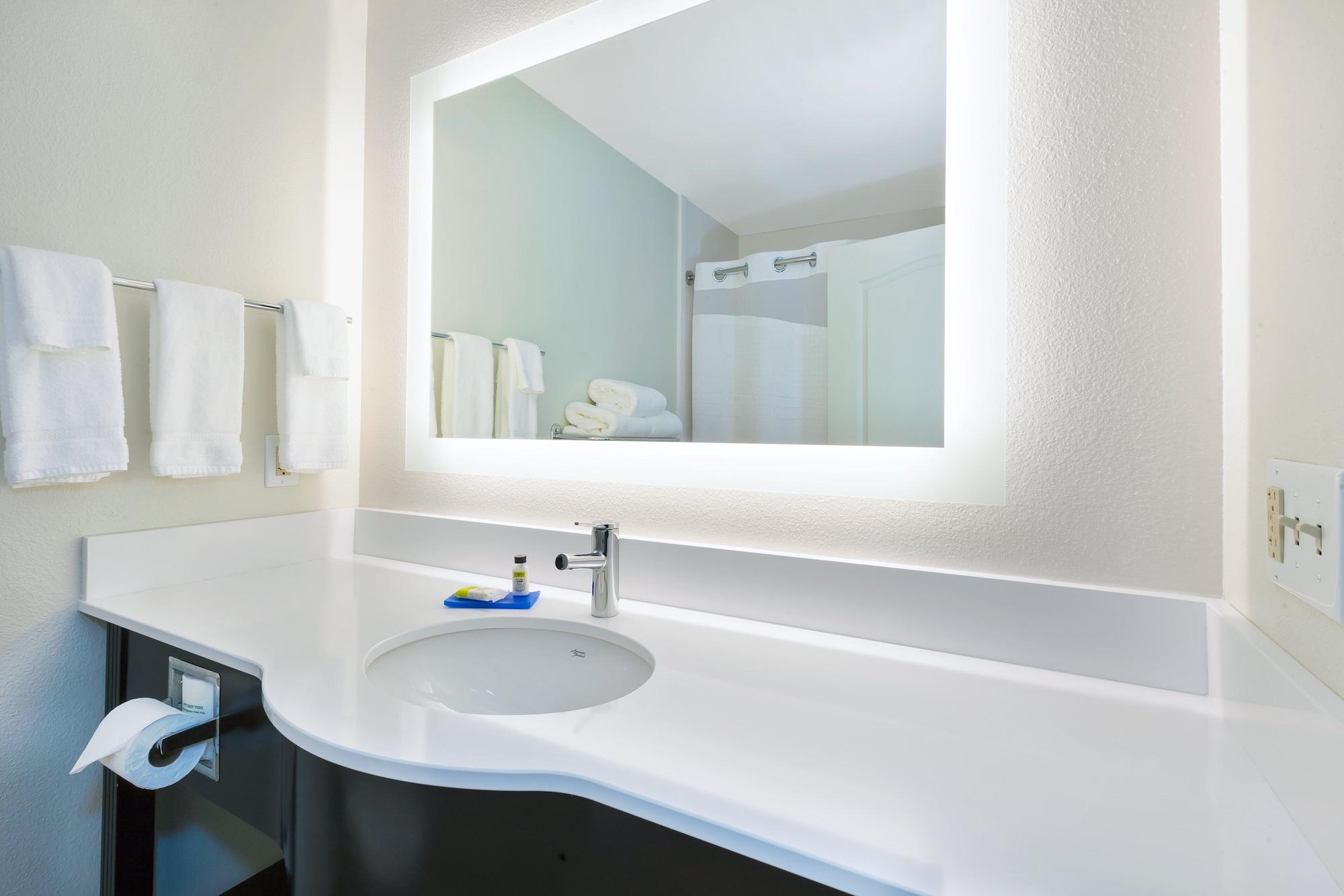 Holiday Inn Express & Suites - Effingham By Ihg Eksteriør billede